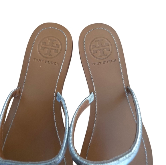 Tory Burch Silver Metallic Leather Strap T Logo Thong 7.5 - Picture 14 of 16